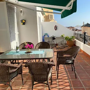 https://miramar-nerja-luxury-apartment-near-burriana-beach-with-pool.hotelsinnerja.org